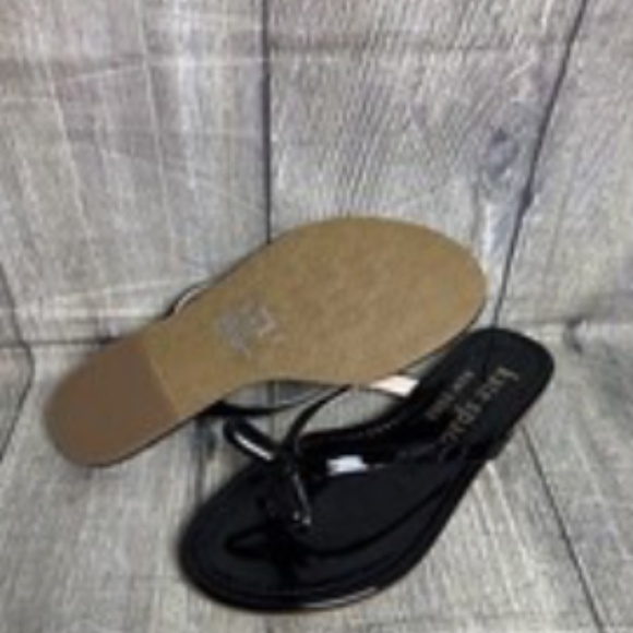 Kate Spade Petit Flip Flops - Picture 3 of 6